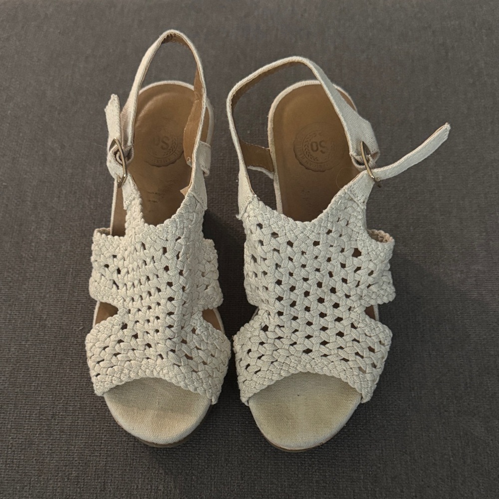 SO Women's Cream Espadrille Sandals
